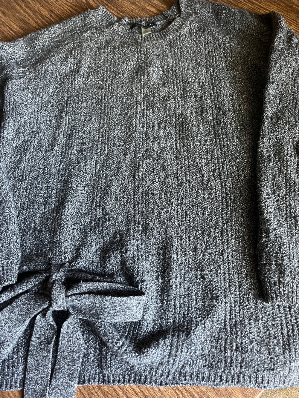 Tahari women’s Charcoal Gray Crewneck Sweater